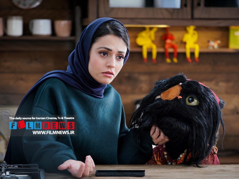 یک مهمان ناخوانده در کارناوال جلوی دوربین رامبد جوان رفت | سوگل خلیق مهمان افتو شد